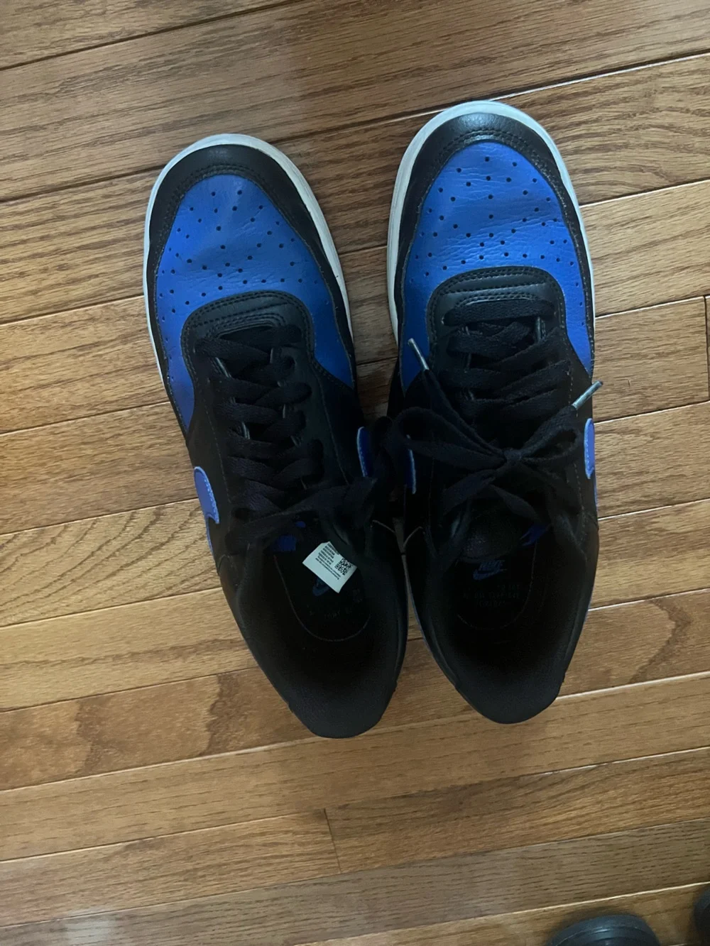 Men Nike Court Vision Low SZ 8.5